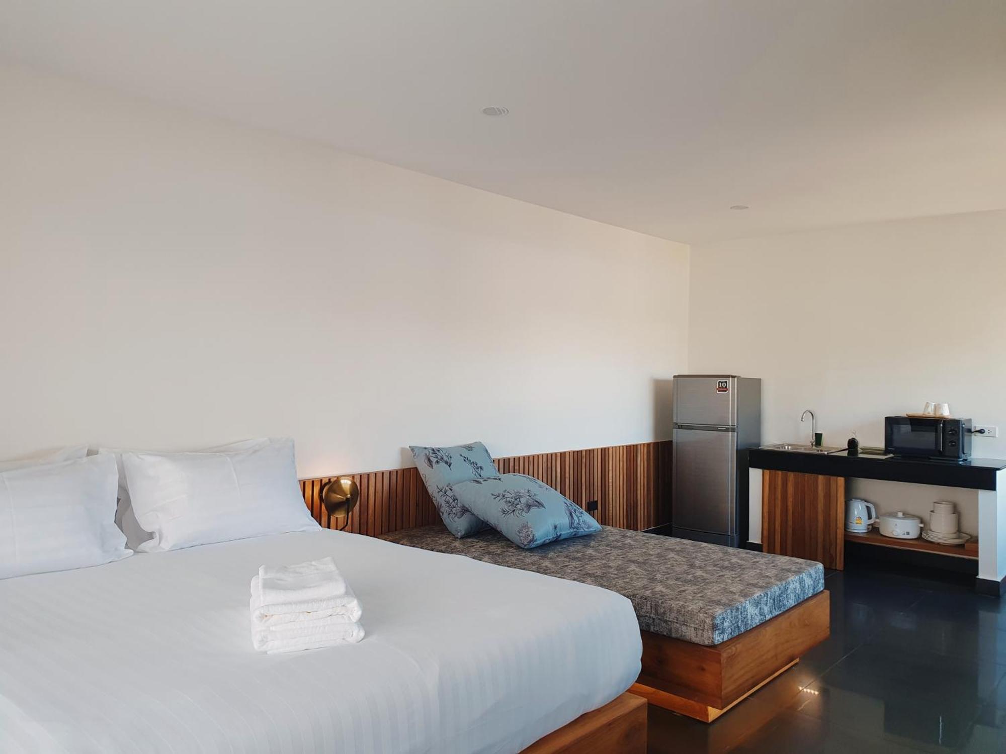 The Sila Suites - Intrawarorot Чиангмай Экстерьер фото